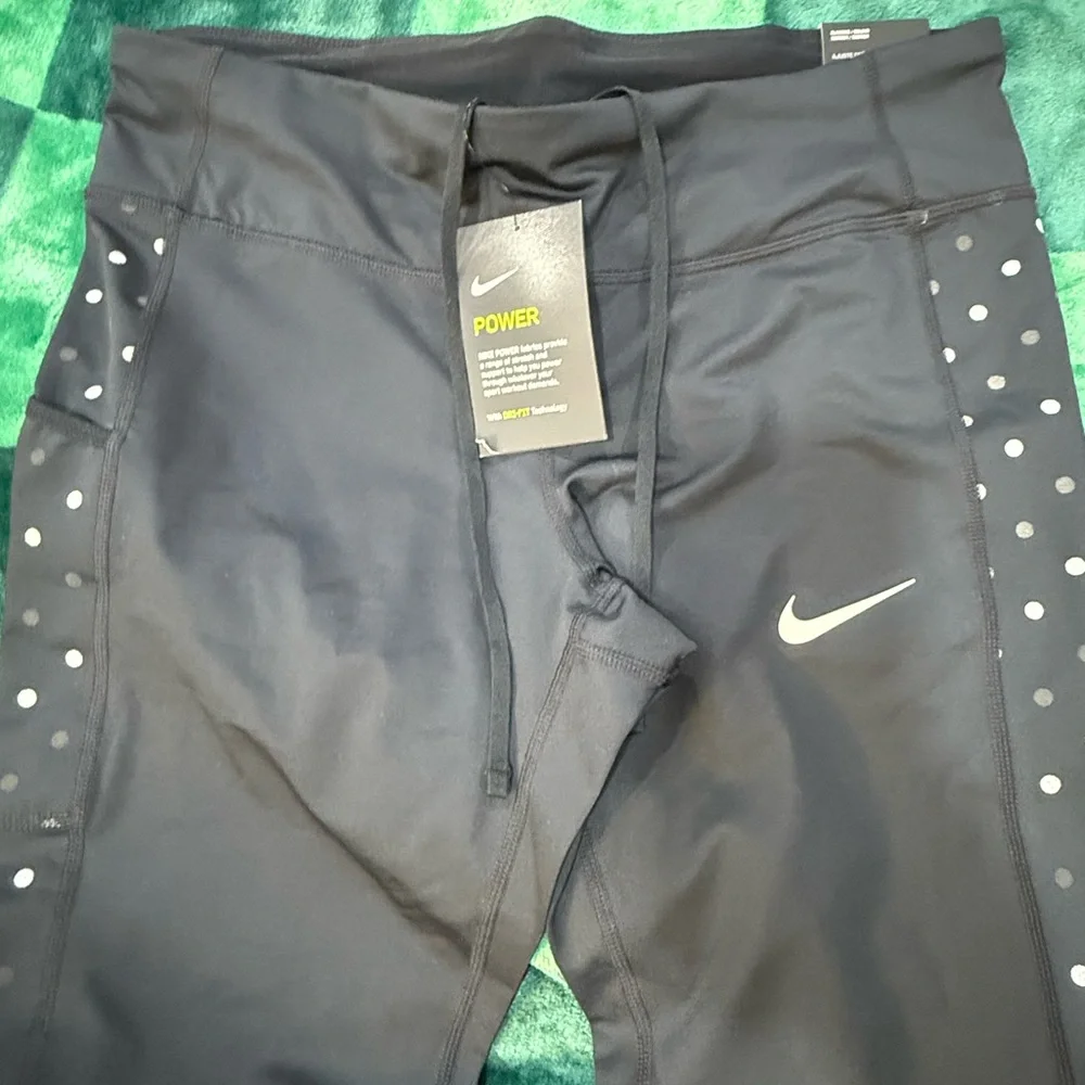 Nike Black Leggings - Picture 1 of 9